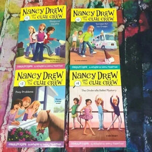Nancy Drew and the clue crew 4 book‎ set